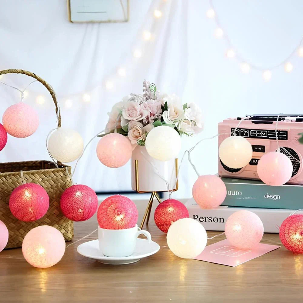 Decoratieve Lichtslinger Met Zachte Bolletjes