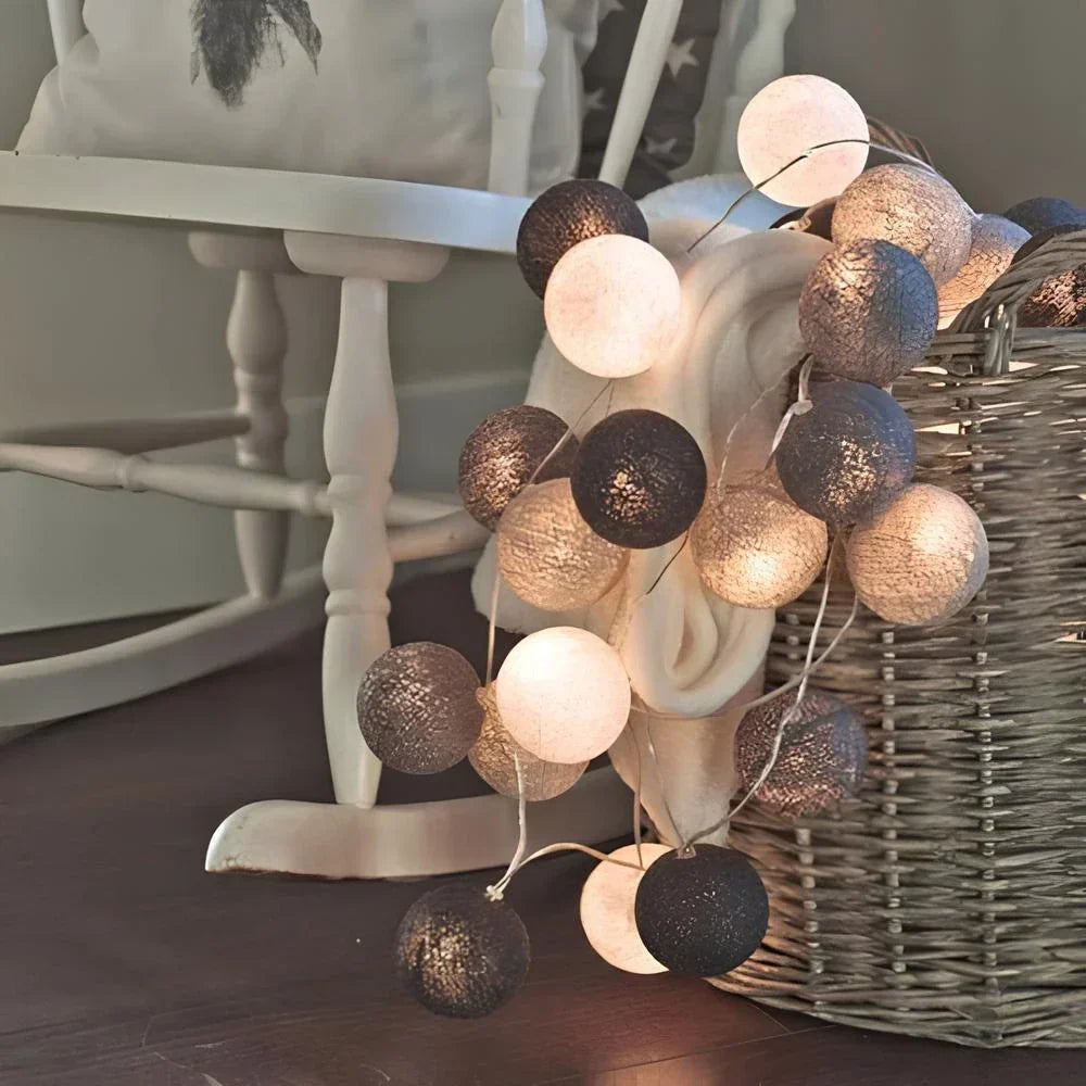 Decoratieve Lichtslinger Met Zachte Bolletjes