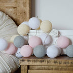 Decoratieve Lichtslinger Met Zachte Bolletjes