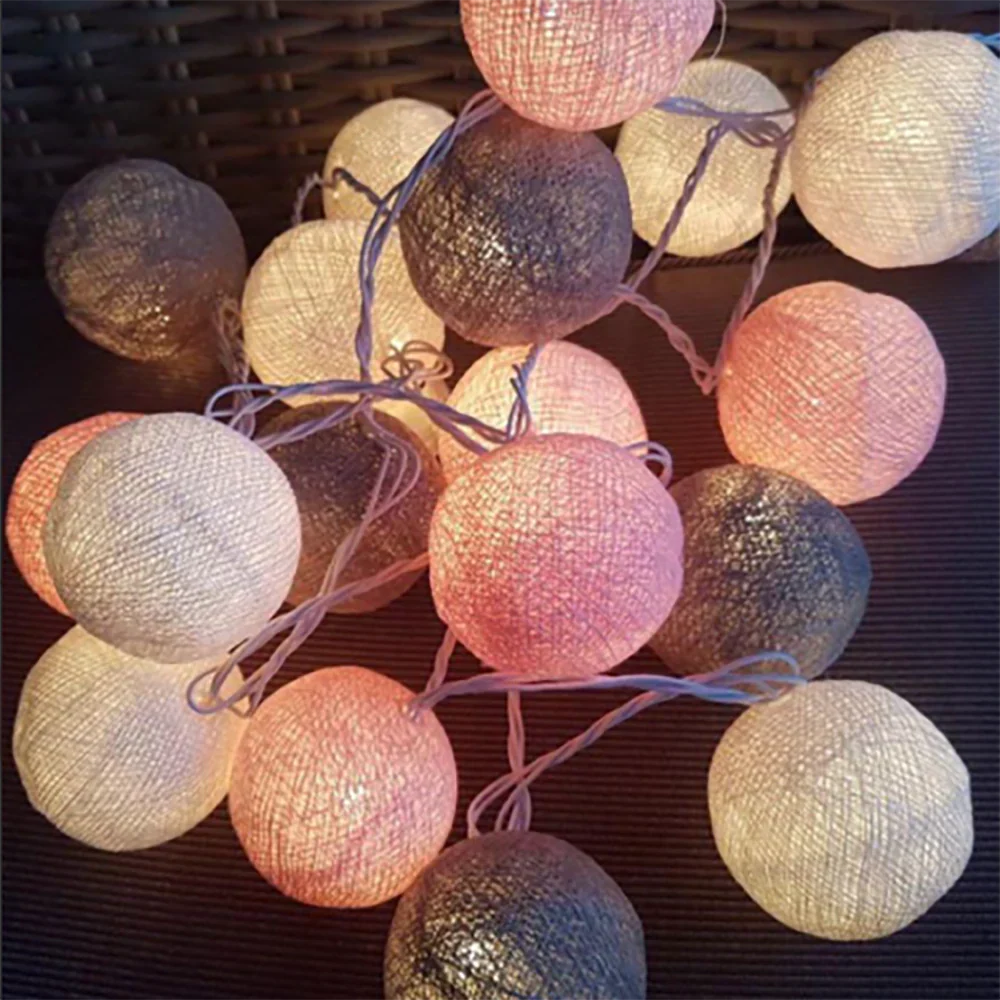 Decoratieve Lichtslinger Met Zachte Bolletjes