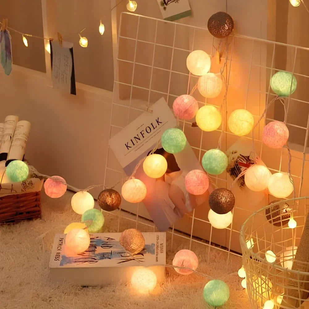 Decoratieve Lichtslinger Met Zachte Bolletjes