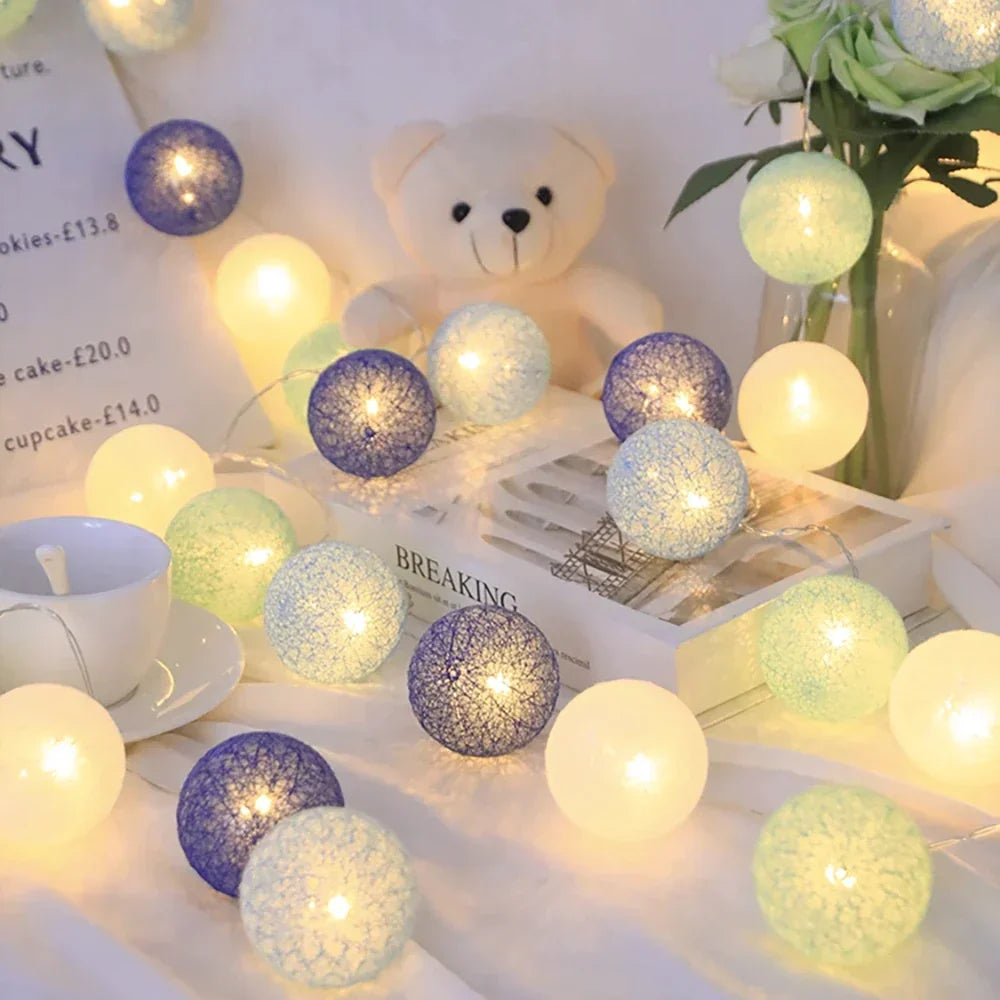 Decoratieve Lichtslinger Met Zachte Bolletjes