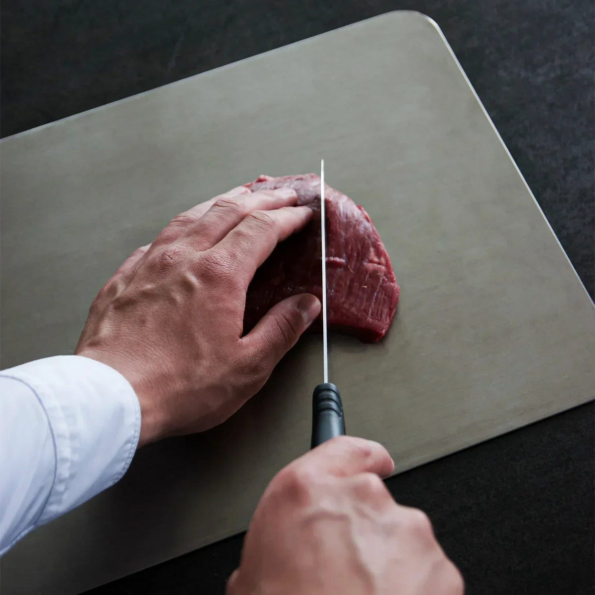 Titanium snijplank met antislipontwerp